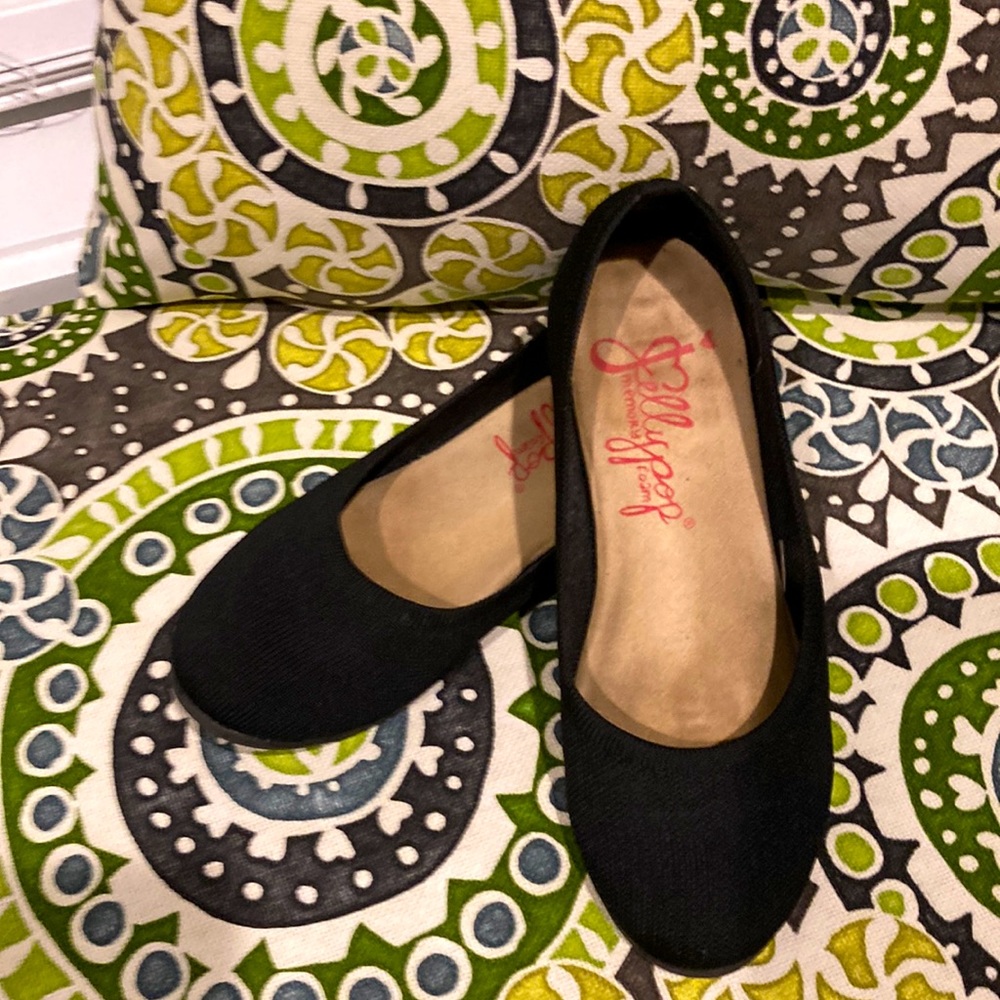 Jellypop size 8M black flats